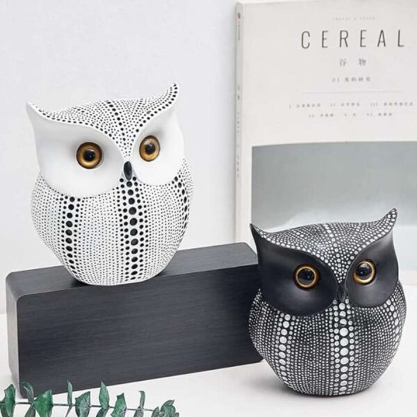 LIFEHAXTORE Modern Classy Lucky Owl Resin Art Showpiece Black and White2 - LXINDIA.COM