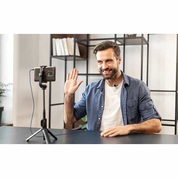 Jbl Commercial Cslm20B Edition Battery Powered Lavalier Microphone Blue 2 - LXINDIA.COM